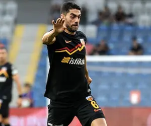 لژیونر سابق به استقلال برمی‌گرد؟