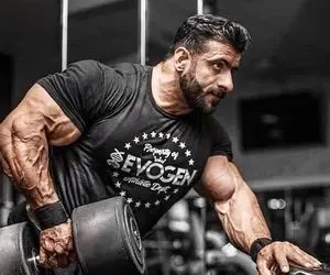 (عکس) استوری خاص هادی چوپان برای محمدرضا گلزار!