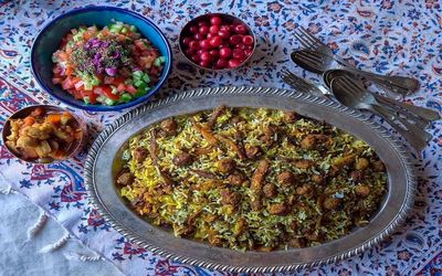 طرز تهیه کلم پلو شیرازی با کوفته قلقلی غذایی که خیلی ها دوست ندارند!