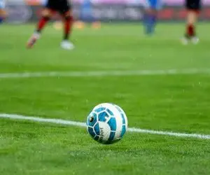 بازی استقلال و سپاهان در کدام ورزشگاه برگزار می شود؟