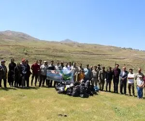 برگزاری مراسم پاکسازی طبیعت به مناسبت هفته محیط زیست در طالقان