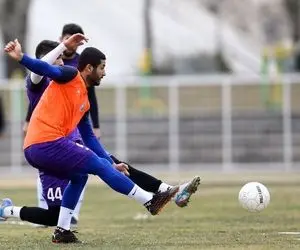 مدافع آبی ها در انتظار ورود به لیست استقلال!