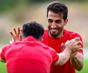 وحید هاشمیان کاپیتان پرسپولیس را تنبیه و بایکوت کرد؟