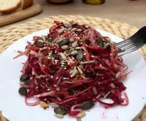 آموزش آشپزی؛ چغندر، هویج و کلم میشه یه سالاد جذاب