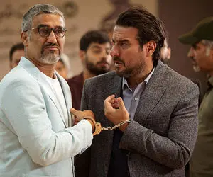 سکانس خندان/خواهر دوست پژمان جمشیدی شوکش کرده/به دختره میگه از زیبایی ترکوندین