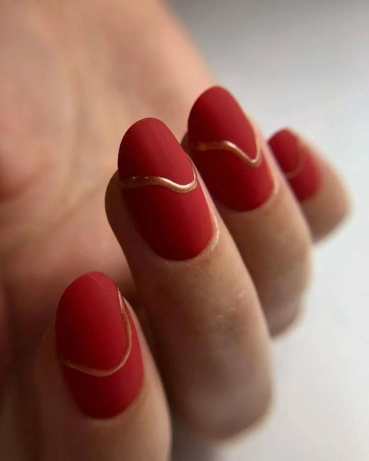 طراحی لاک قرمز