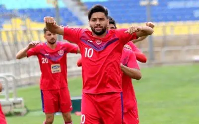 مهاجم سابق پرسپولیس مسی شد