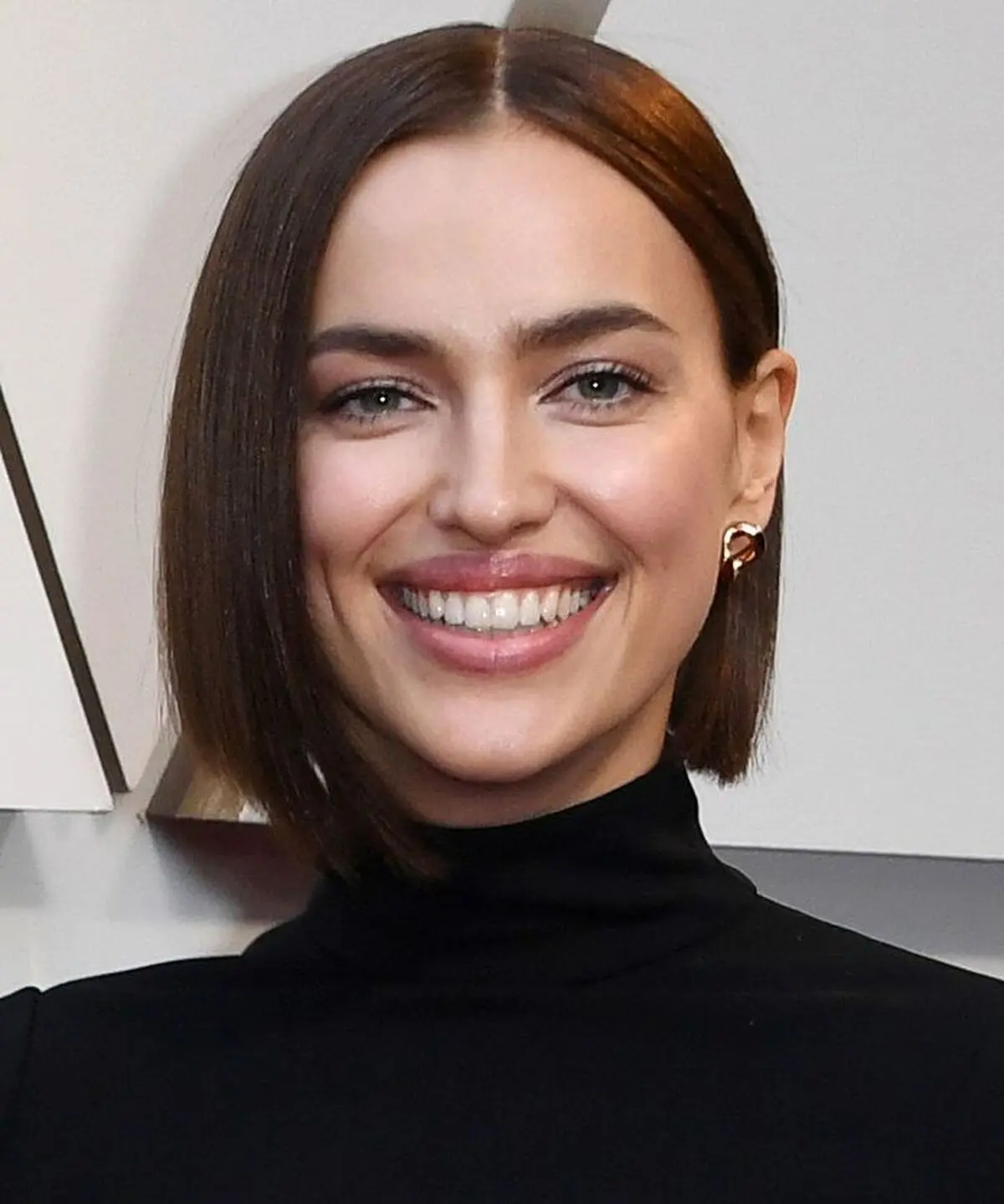Bobs With Center Parts haircuts