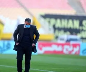 محمود فکری برکنار نمی‌شود اما...