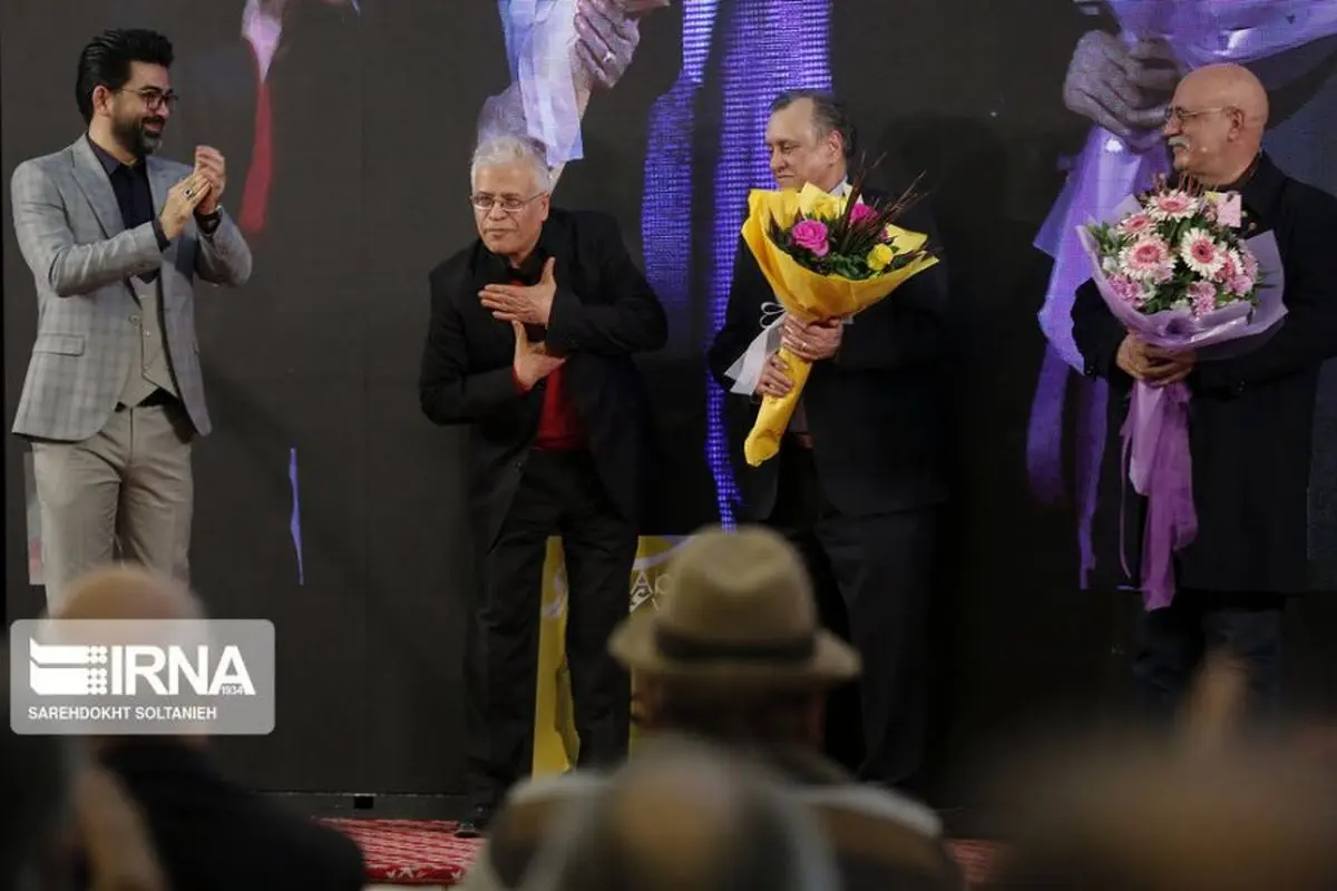 (تصاویر) حاشیه و متن جشن منتقدان سینما؛ از حرف‌های تند بهداد تا …