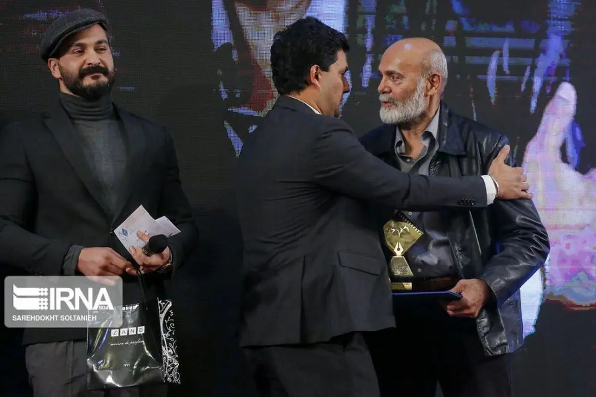 (تصاویر) حاشیه و متن جشن منتقدان سینما؛ از حرف‌های تند بهداد تا …