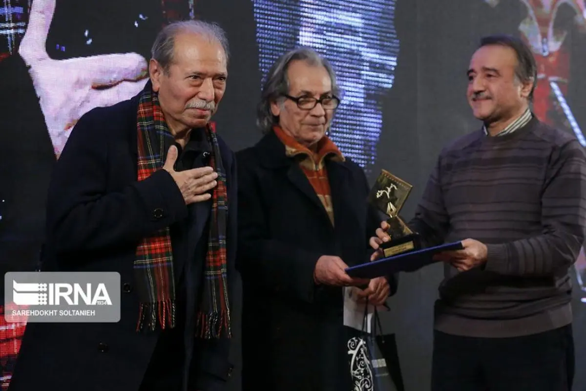 (تصاویر) حاشیه و متن جشن منتقدان سینما؛ از حرف‌های تند بهداد تا …