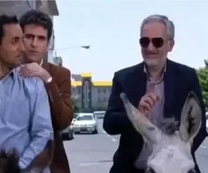 سکانس خندان؛ خر سواری هوتن شکیبا و بیژن بنفشه خواه/ قرار بود شاهزاده سوار بر اسب باشن