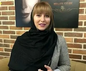 سلفی خانم بازیگر با شال قرمز و فیلتر اینستایی!