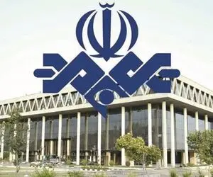(فیلم) آوازخوانی مجری زن صدا و سیما روی آنتن زنده برای معرفی آهنگ خواننده معروف