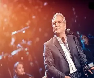 آواز اصیل؛ آهنگی که عمرا فکر میکردی مهران مدیری بخونه عجب فاز بترکونی گرفت سالن