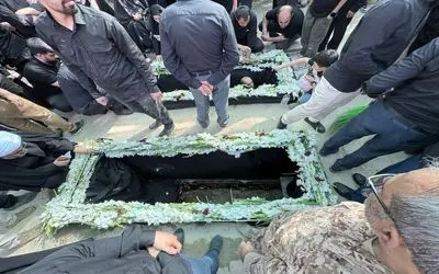 مراسم خاکسپاری سردار شهید حاجی زاده برگزار شد