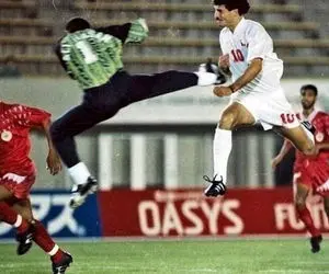 ضربه دروازه‌بان بحرین دلیل عمل جراحی اخیر علی دایی