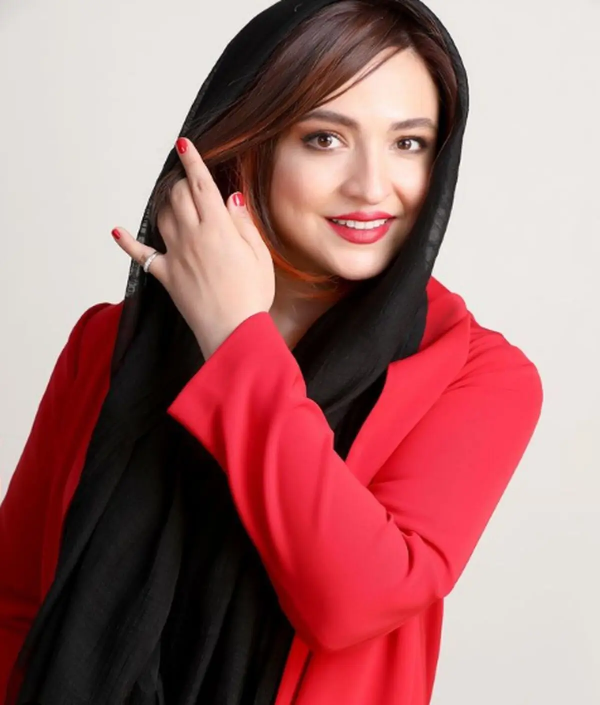گلاره عباسی