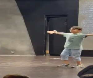 آواز اصیل؛ پسربچه لقمه به دهن میاد رو سن یجور آذری میرقصه هیشکی نتونه ادعا کنه