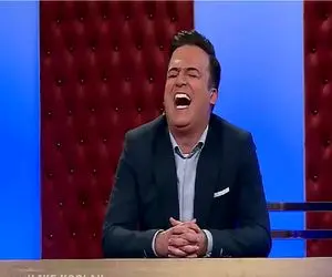 سکانس خندان/حاج آقا با مخلصم موهای حامد آهنگی رو سفید کرد/از آهنگ شیفت کرد رو مداحی