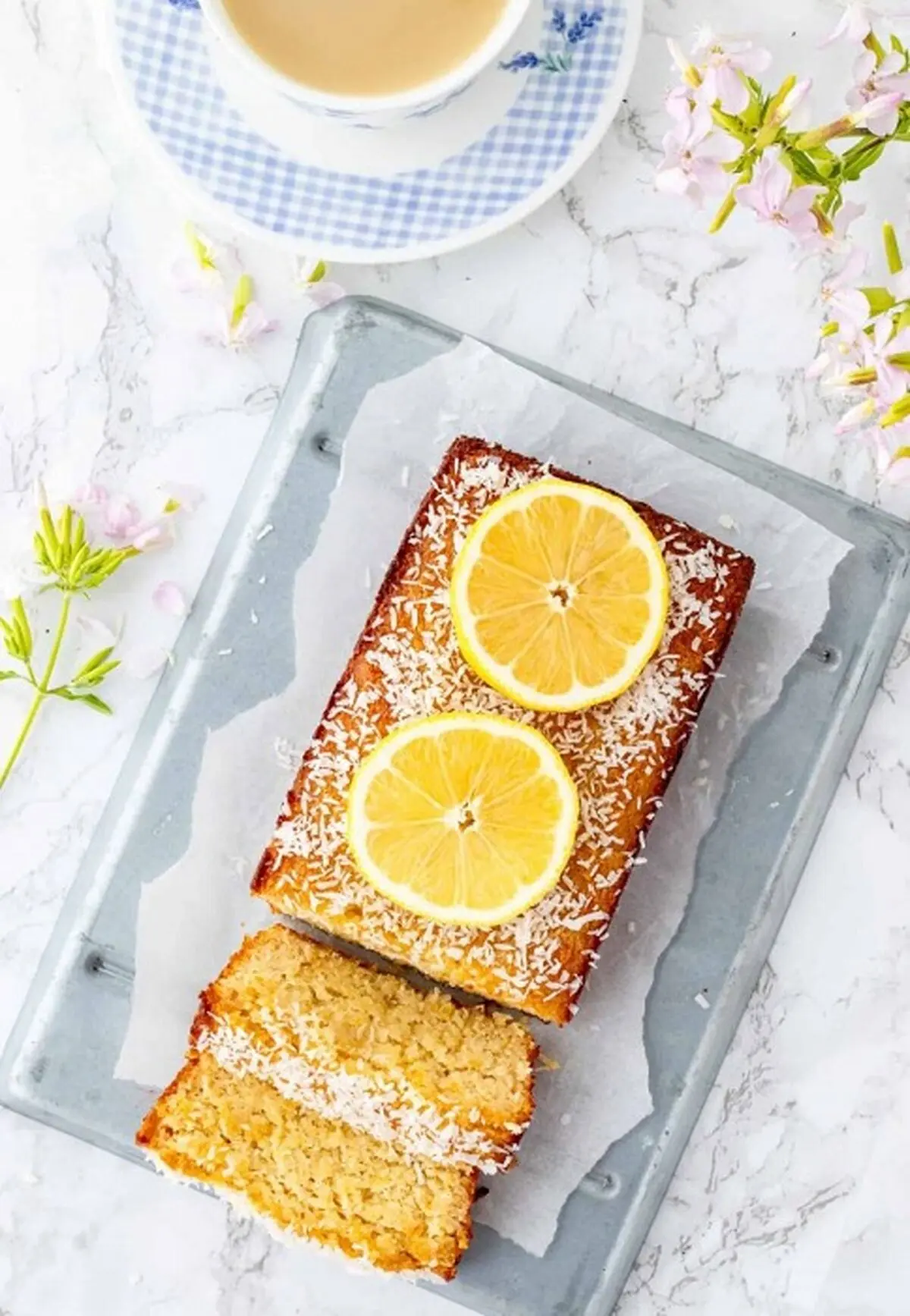طرز تهیه کیکی لیمو نارگیل