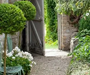 ایده هایی جذاب برای زیبا تر کردن باغچه