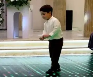 آواز محلی؛ پسرک نیم وجبی با نزاکت چه شیک و پیک رقص آذری میکنه همه رفتن تو اغماء