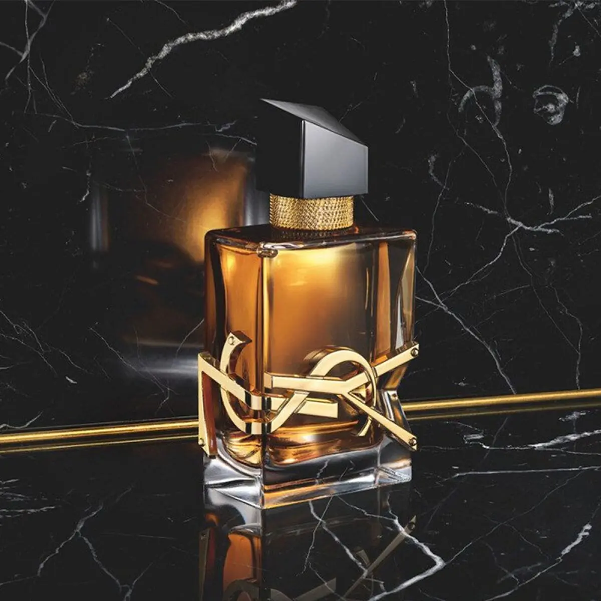 عطر شیک