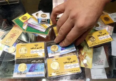قیمت لحظه ای طلا و سکه امروزیکشنبه 15 شهریور؛ جدول قیمت انواع سکه و میزان حباب سکه