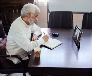 (عکس) تبلت مایکروسافت سرفیس سعید جلیلی چند؟