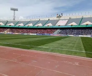 خواننده مشهور پیش از بازی دربی در استادیوم آزادی می خواند!