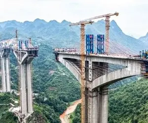 ساخت و سازهای کبیر؛ پل هیولایی که مهندسای چینی تو مه ساختن جایی که چشم چشم نمیبینه