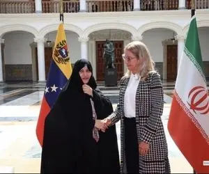 (عکس) دیدار جمیله علم‌الهدی با همسر مادورو در ونزوئلا