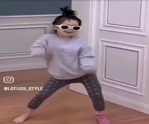 آواز محلی؛ دختربچه چینی با این آهنگ ترکی ایرانی خارجی میرقصه انقد جالب شده کیف میکنی