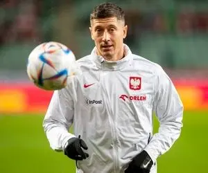 مکالمه بین مسی و لواندوفسکی فاش شد