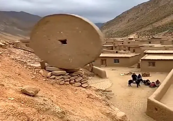 معماری طبیعت؛ اهالی روستا صدقه داده بودن وگرنه...