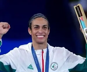 بوکسور زن جنجالی مرد از آب درآمد!