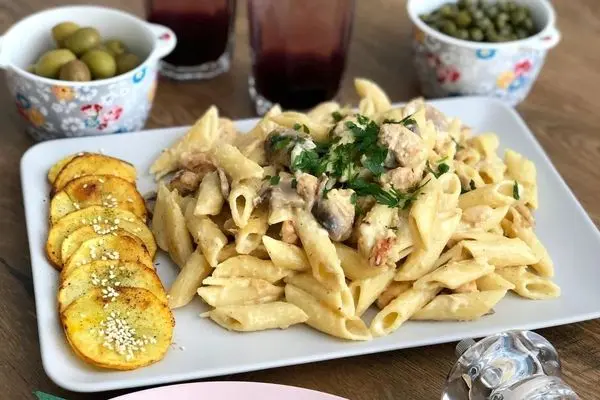 پاستا پنه با سس آلفردو