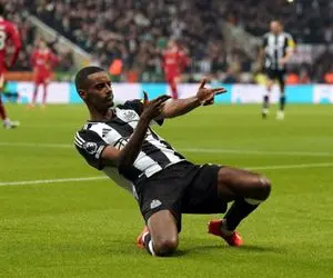 وحشت ۶ باشگاه بزرگ انگلیس از این مهاجم خطرناک!