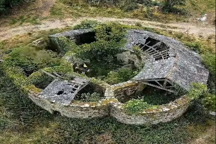 معماری خلاقانه؛ اینجا فالگیرا میتونن احضار روح کنن ولی بعد تعمیر شد قصر اروپایی مزین