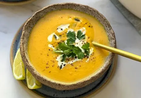 آموزش آشپزی؛ سوپ کدو حلوایی با طعمی بی نظیر و تقویت کننده سیستم ایمنی!