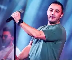 آواز رویایی؛ اجرای عاشقانه و زیبای زینعلی برای دختر بچه روی ویلچر که اشک همرو درآورد