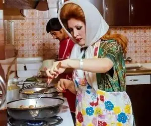 سفر به دنیای نوستالژی؛ وضعیت کابینت و آشپزخونه در دهه هشتاد با سفره طول و دراز خورش