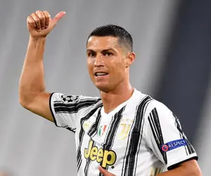 بمب دنیای فوتبال را دیوید بکام می ترکاند؟