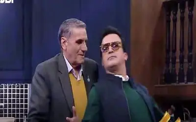 سکانس خندان/حاج آقا به حامد میگه این شعره به من فحش میده/حامد رو "حال و تَر" گیر داد