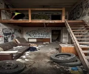 معماری خلاقانه؛ خونه جا مونده تو دوره اصحاب کهف بازسازیش کردن شد ترند 2026