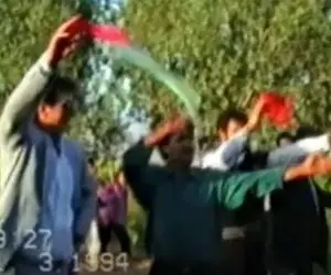 آواز محلی؛ رقص ساوجبلاغی دسته جمعی با ساز و دهل خاصشون