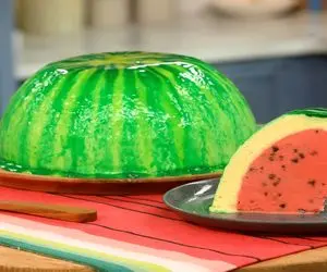 آموزش آشپزی؛ بهترین رسپی پخت کیک هندوانه بدون فر