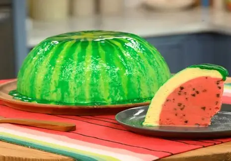 آموزش آشپزی؛ بهترین رسپی پخت کیک هندوانه بدون فر